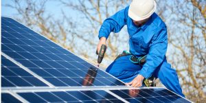 Installation Maintenance Panneaux Solaires Photovoltaïques à Rougemont
